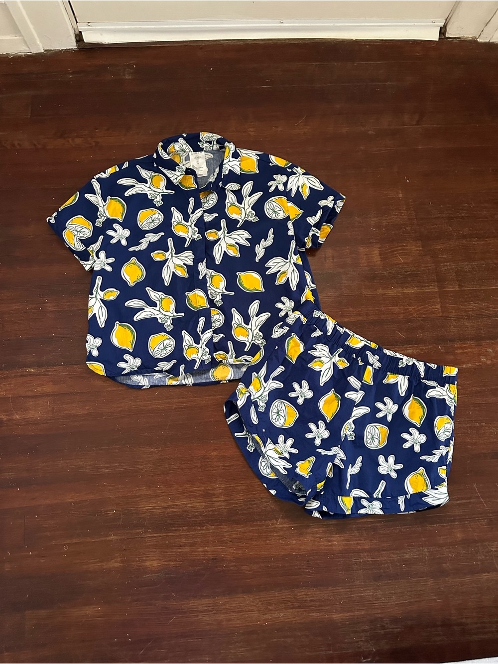 NWOT Serra Navy Lemon Printed Lightweight Lounge Set